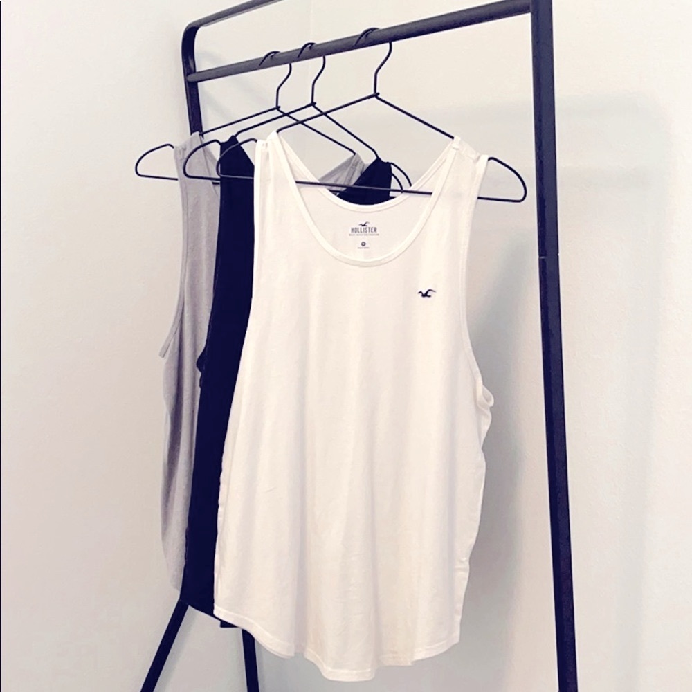 NWOT Men’s Hollister Sleeveless shirts